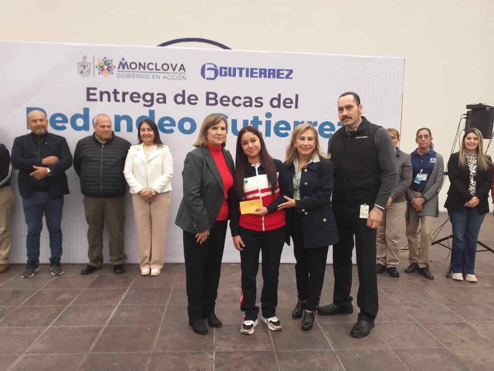 Benefician a jóvenes con becas de redondeo