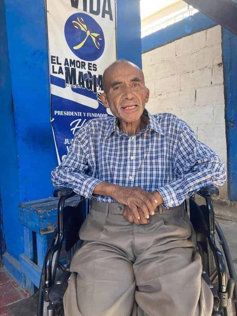 Rescatan a abuelito abandonado