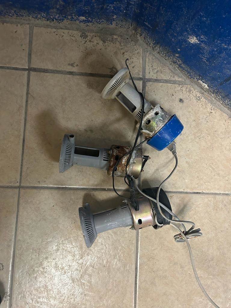 Arresta PM a fichita; traía bombas de agua