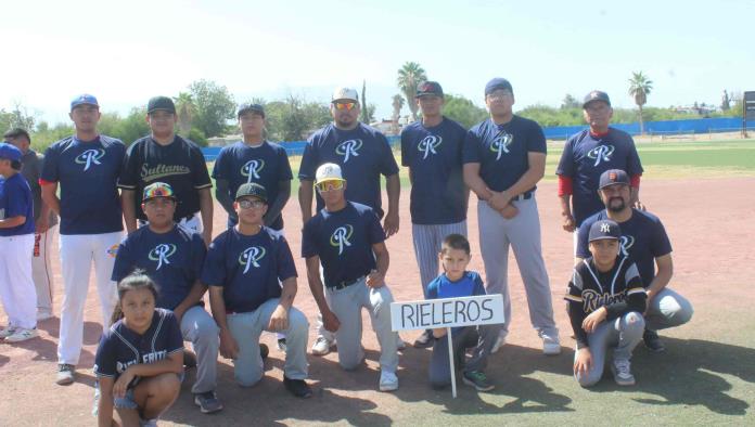 Rieleros  barren a Padres