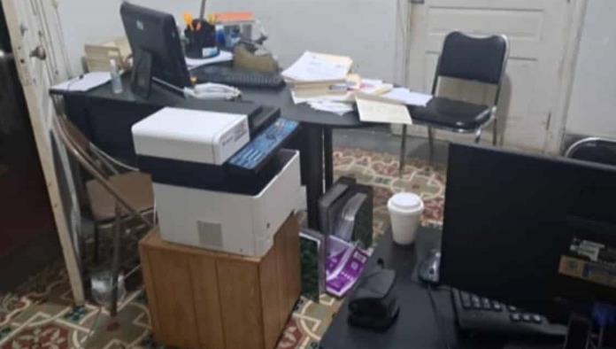 Roban 43 mil pesos de dependencia
