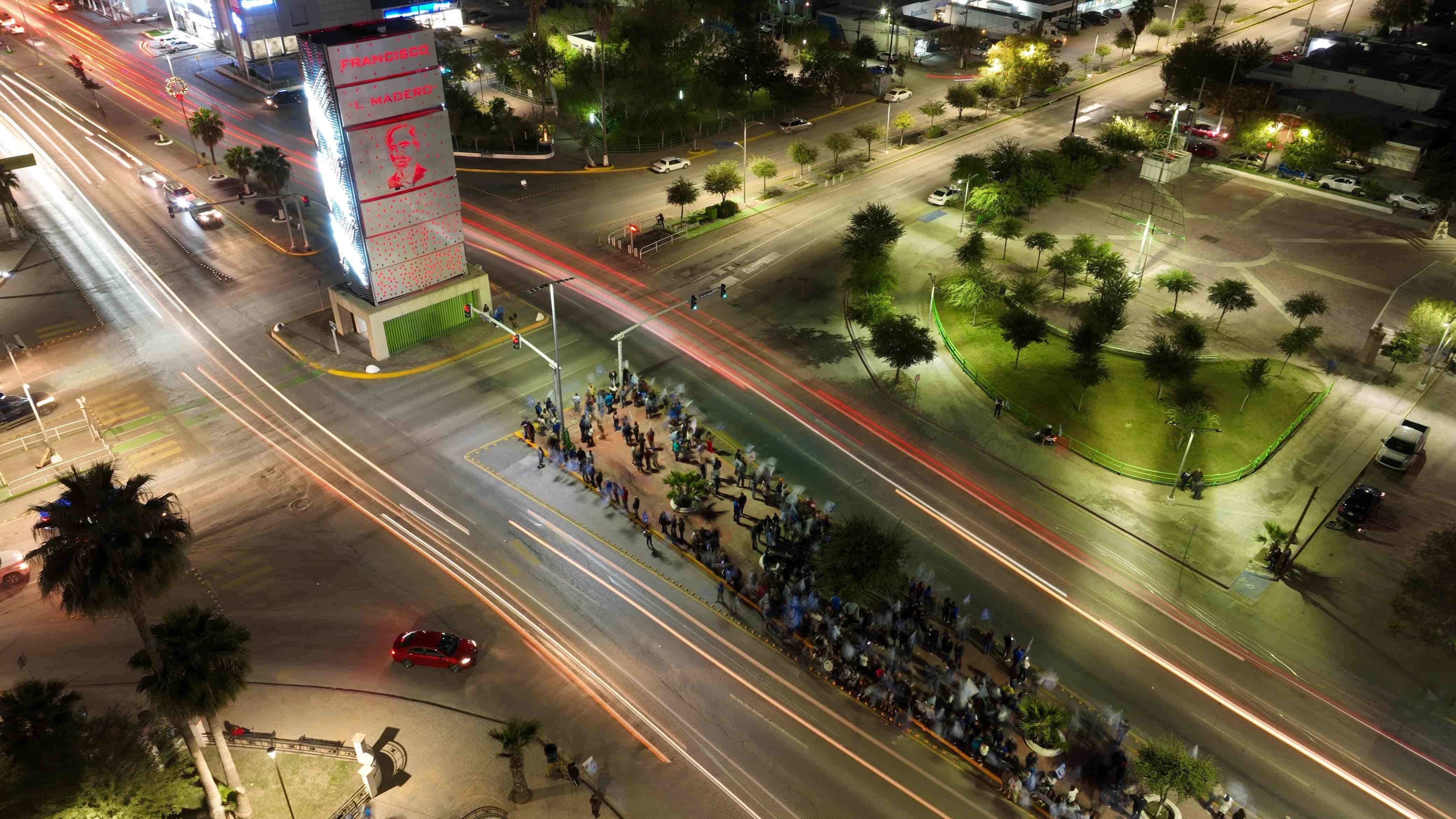 Multitud panista llena de entusiasmo las calles de Monclova en apoyo a Xóchitl Gálvez