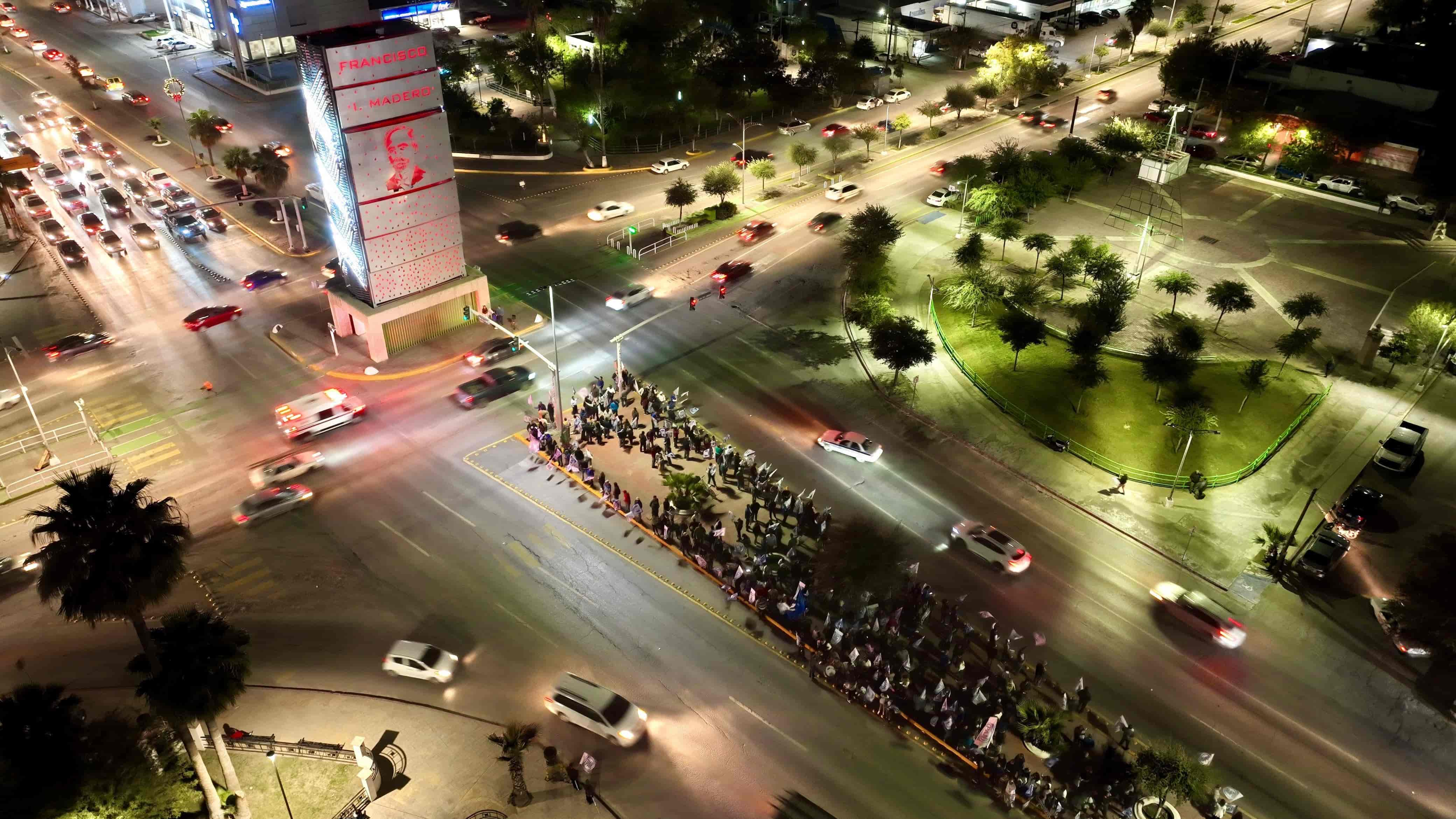 Multitud panista llena de entusiasmo las calles de Monclova en apoyo a Xóchitl Gálvez