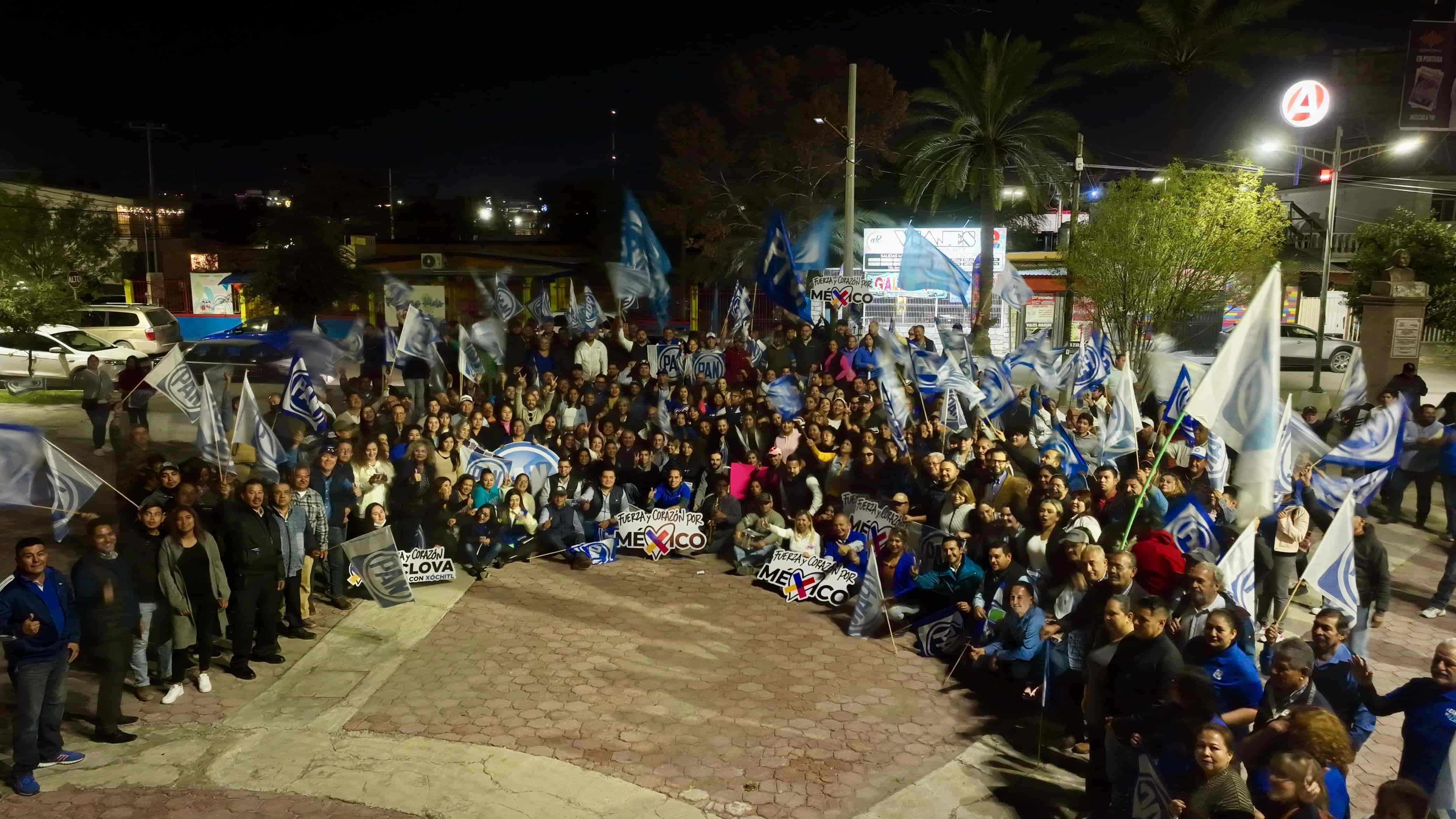 Multitud panista llena de entusiasmo las calles de Monclova en apoyo a Xóchitl Gálvez