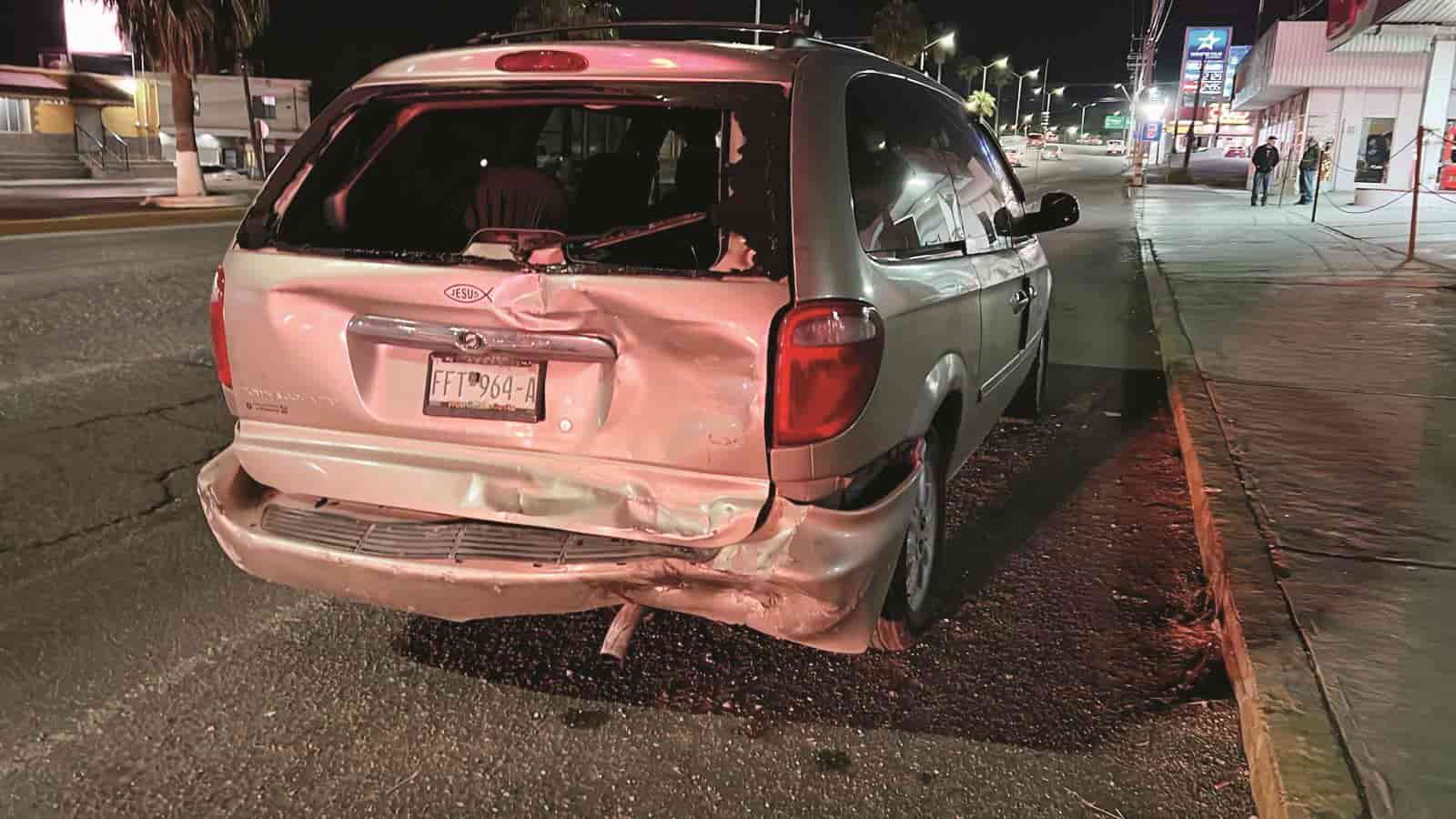 Lesiona a madre e hija en choque en el Pape
