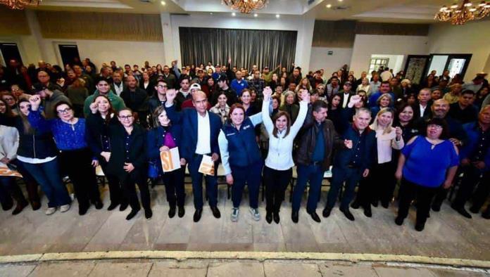 Definen PAN y PRI senadurías y diputaciones