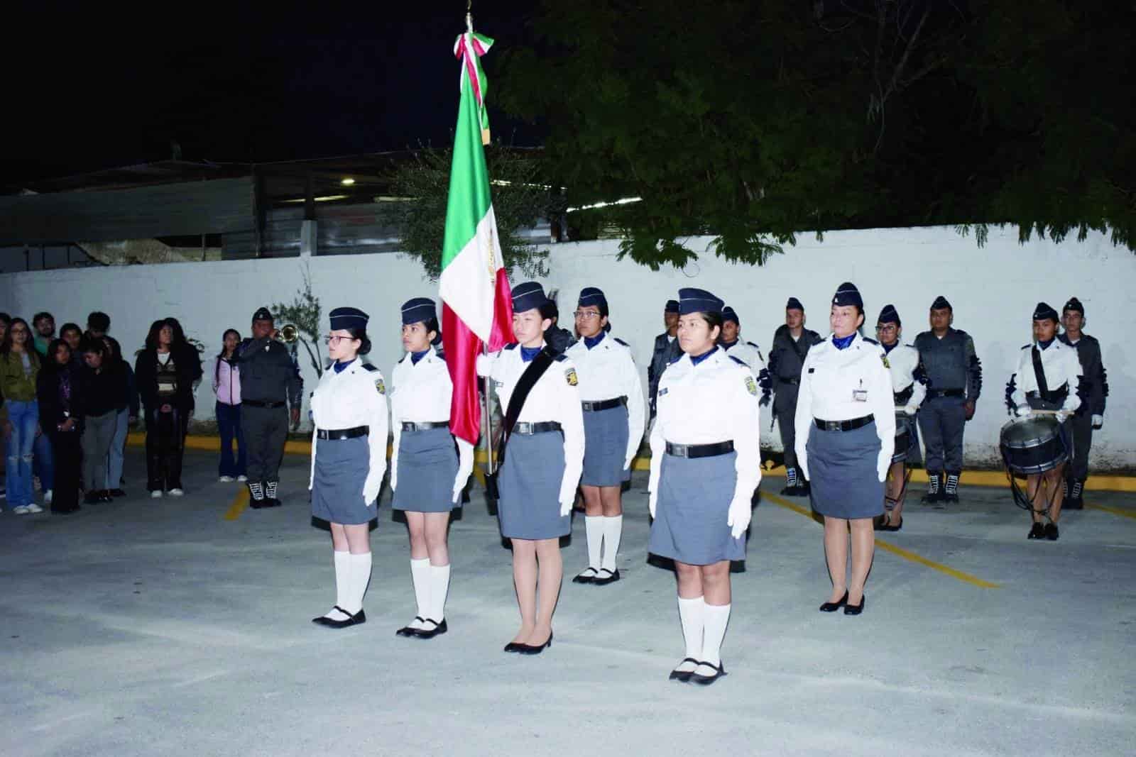 Universidad Vizcaya de las Américas: Develan Águila Institucional y placa conmemorativa