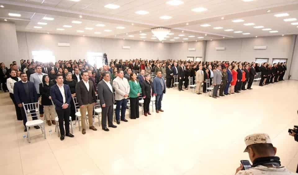 Alista Pily su primer informe 