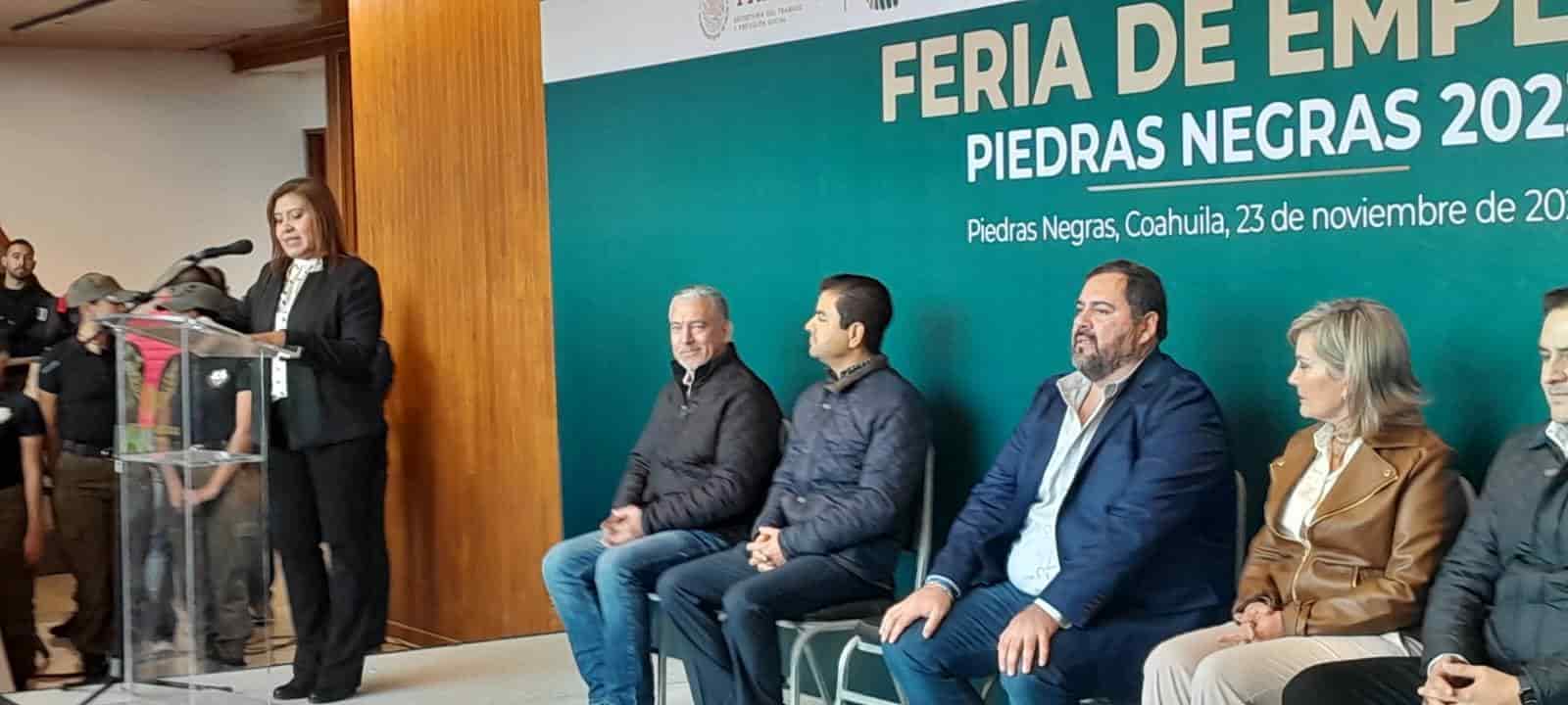 Ofertó 500 vacantes