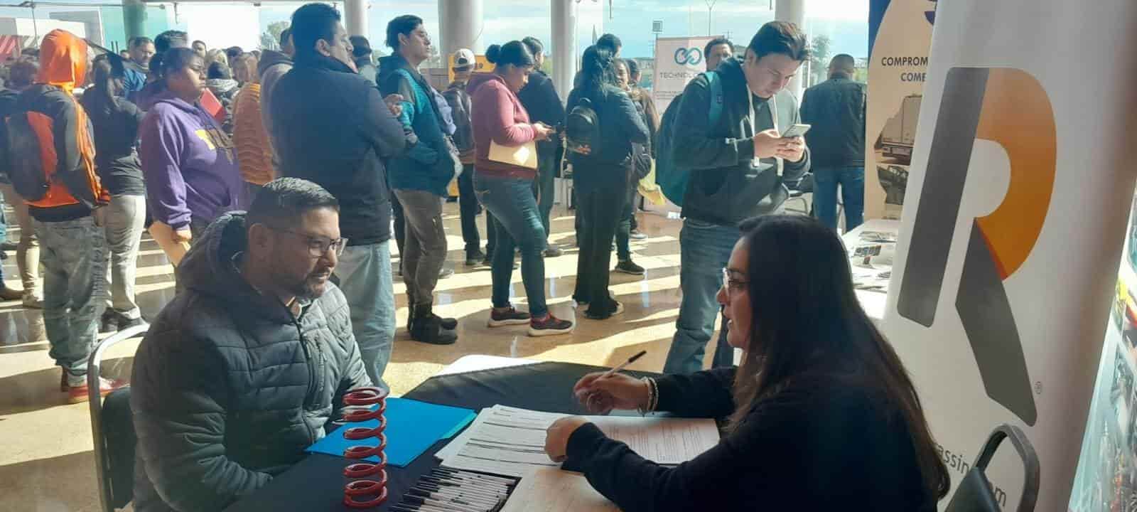 Ofertó 500 vacantes