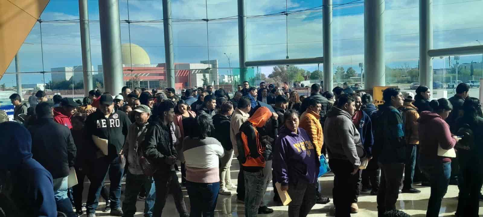 Ofertó 500 vacantes