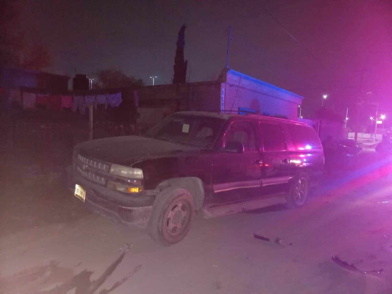Estampa correlón auto en camioneta