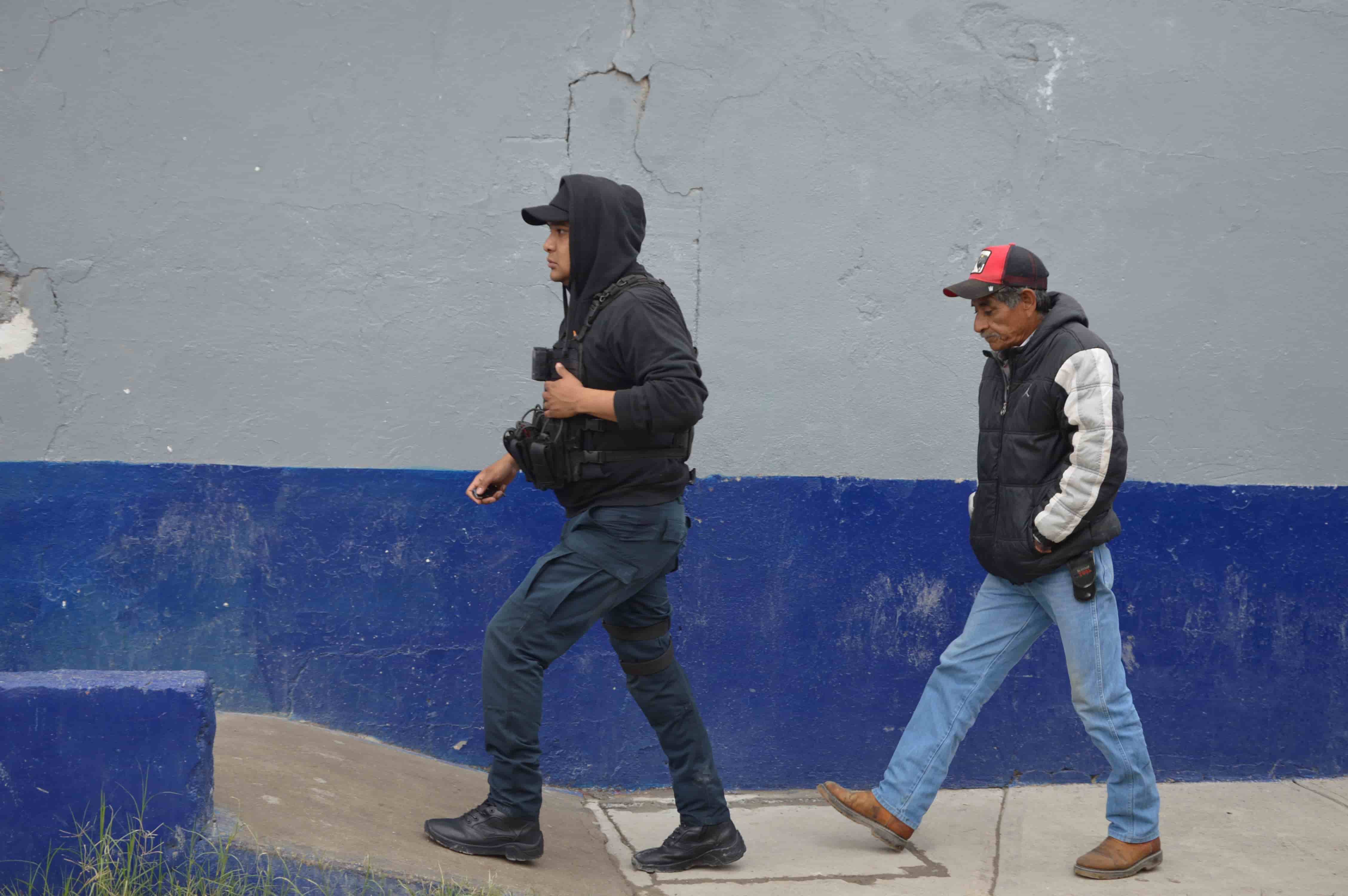 Dejan casa sin guardián y les roba menor patín