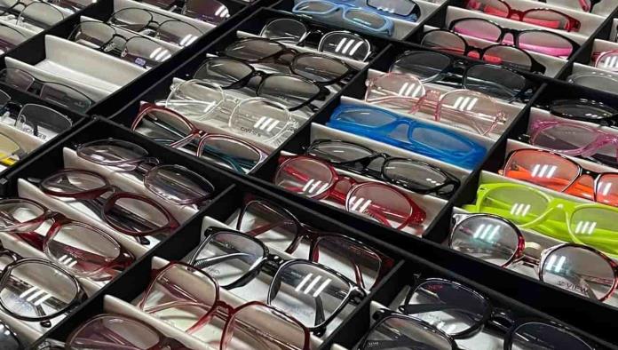 Invitan a consultas  de la vista gratis