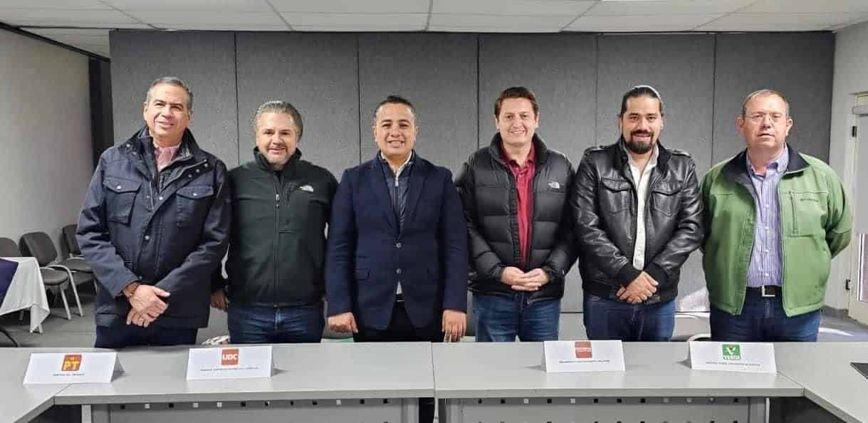 Aspiración por senaduría sigue firme: Tania Flores