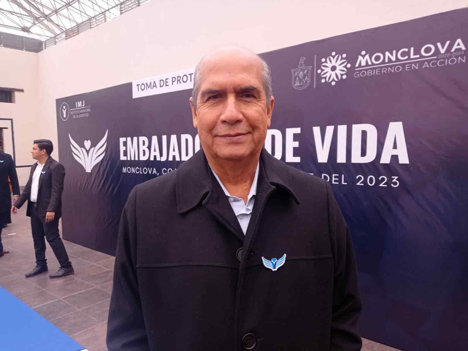 Presenta equipo Director de Policía