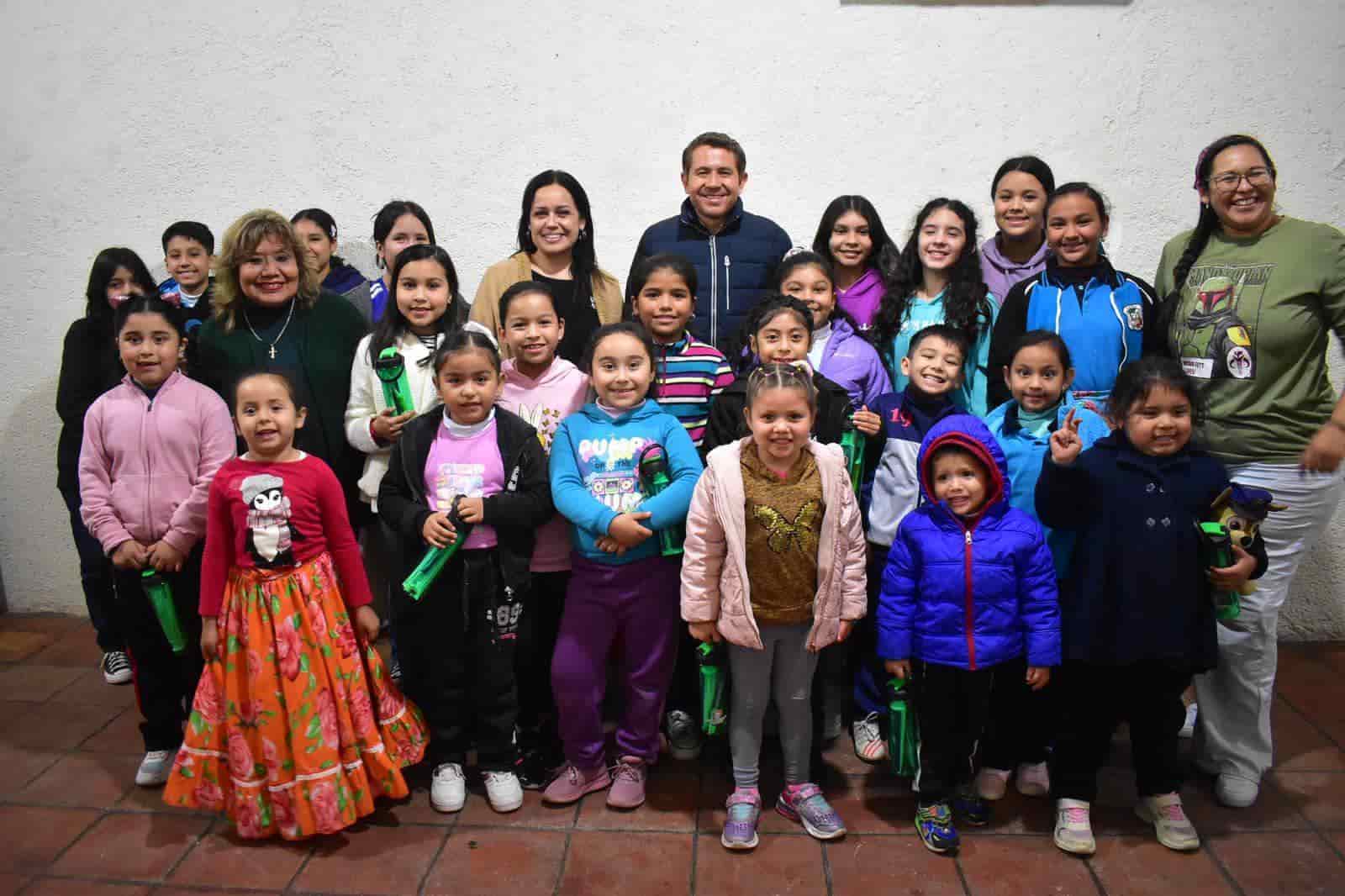 Visita Alcalde los Talleres Culturales Visita Alcalde los Talleres Culturales