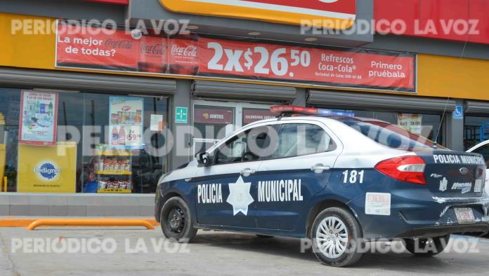 Asalta encapuchado tienda en la Obrera