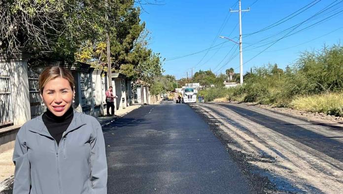 Supervisa Tania pavimentación
