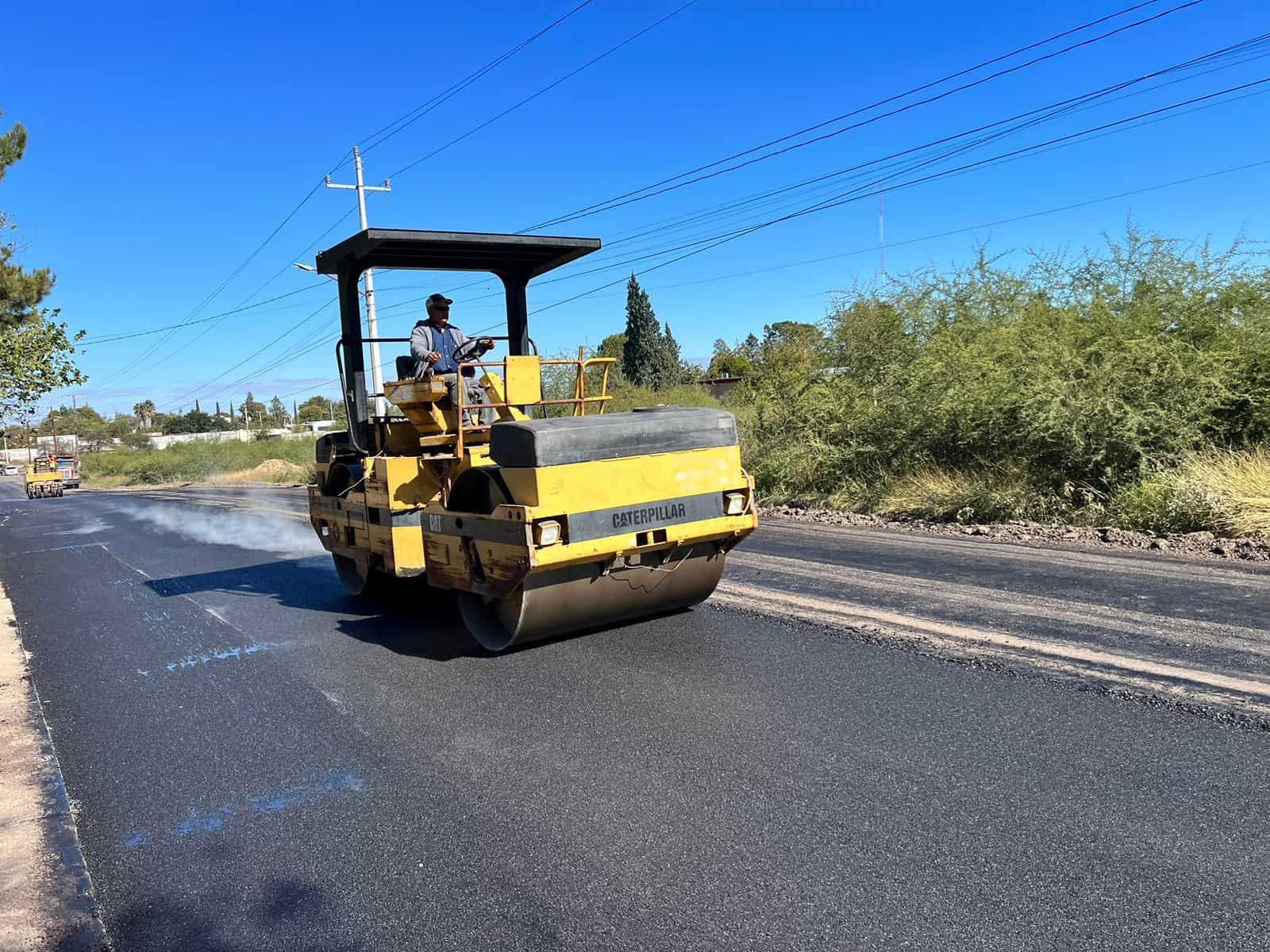 Supervisa Tania pavimentación