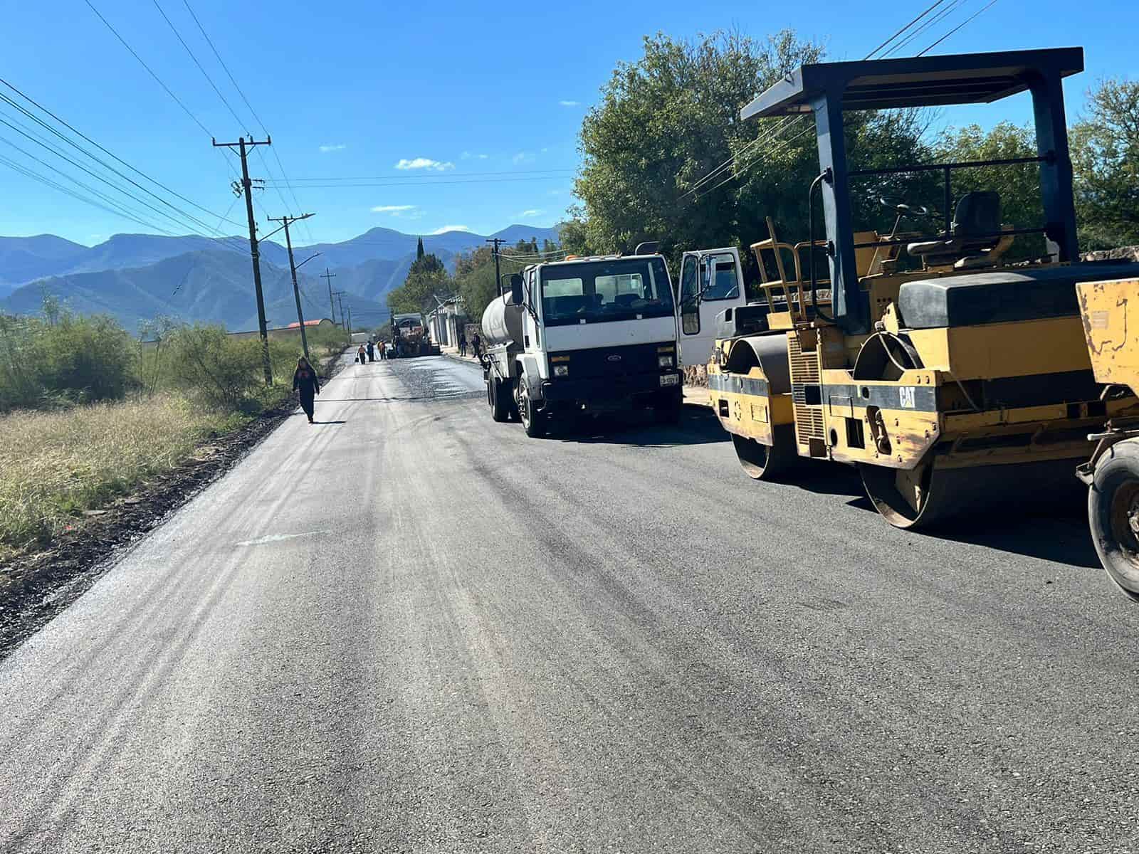 Supervisa Tania pavimentación