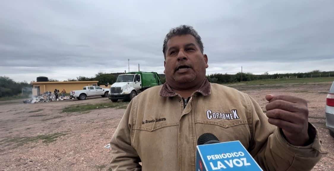 Arde basura en el camión