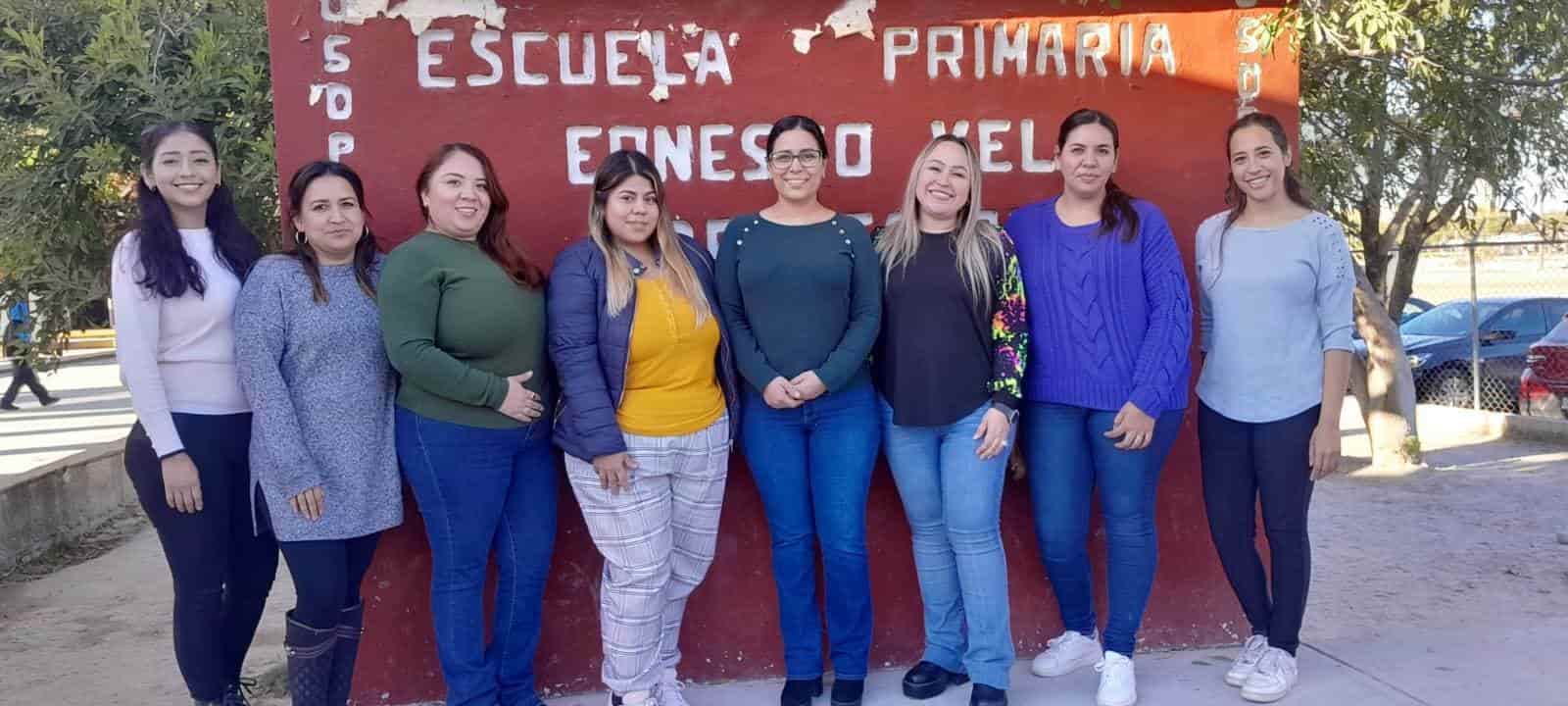 PARA AYUDAR: Niños de primaria necesitan calzado y ropa de frío