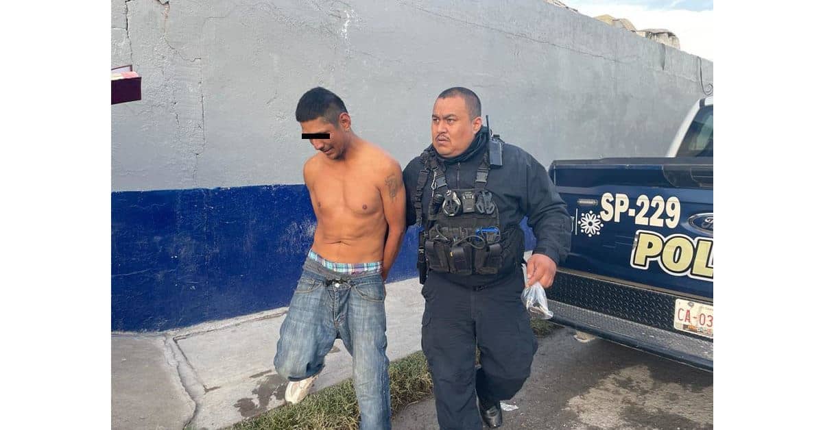 Quiebra Chano vidrio de patrulla de una pedrada Quiebra Chano vidrio de patrulla de una pedrada