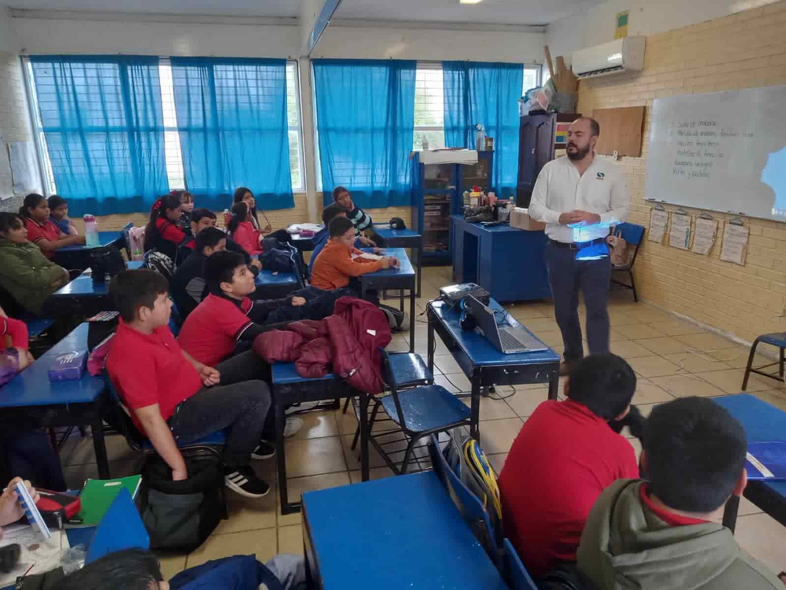 Participan 100 niños en Vigilante del Agua