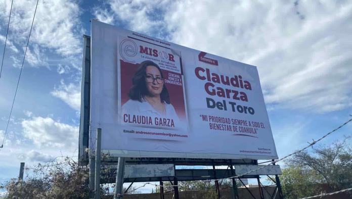 Se promueve Claudia con faltas de ortografía