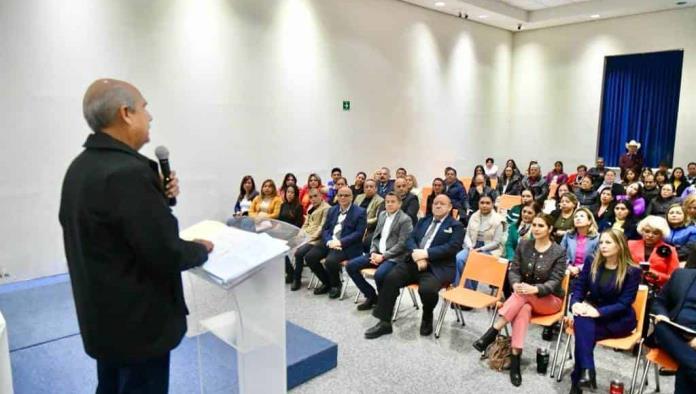 Reconocen trayectoria de Don Raúl R. González
