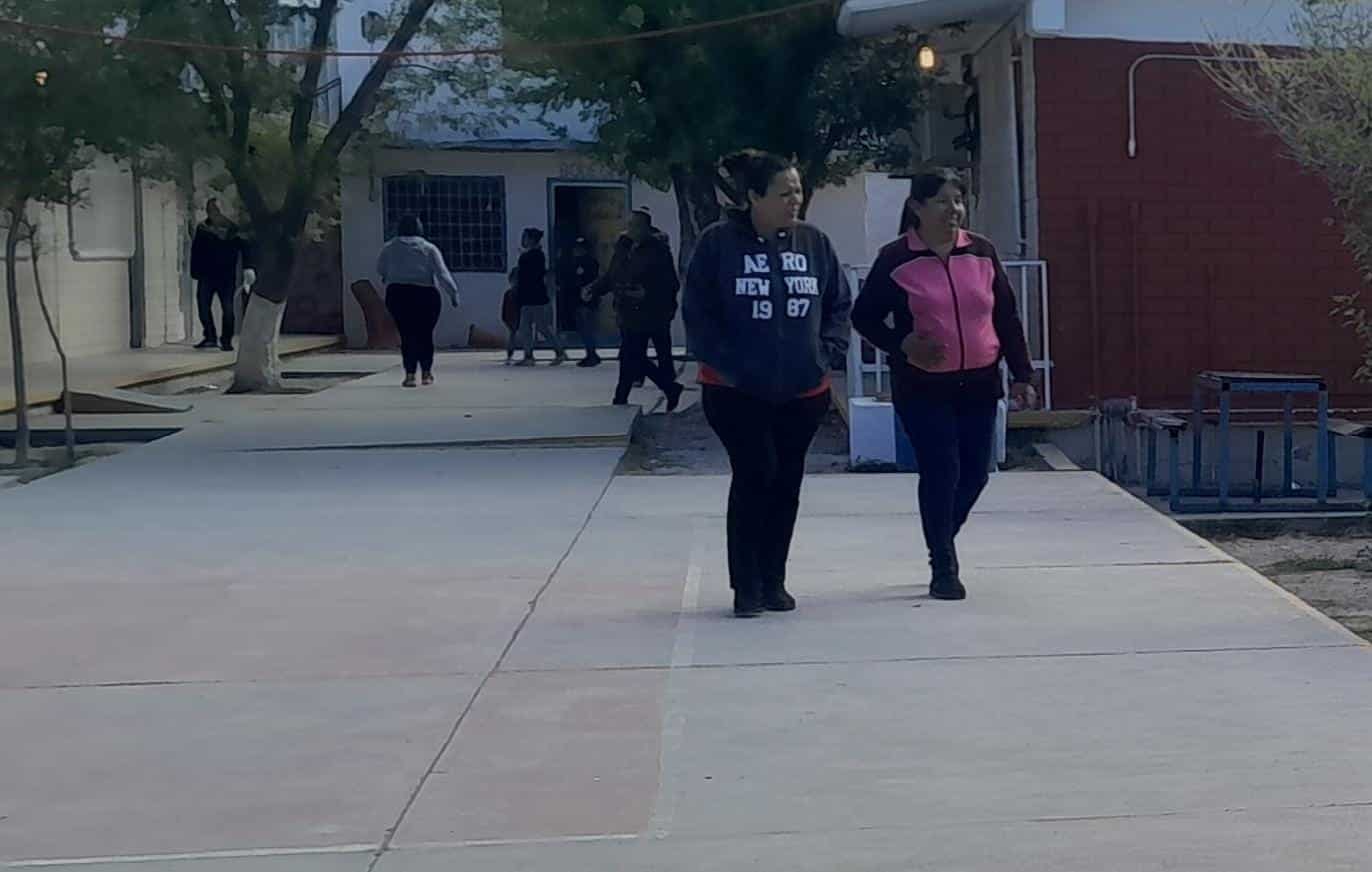 ¿Bajan promedios por la nueva evaluación? Padres están en desacuerdo