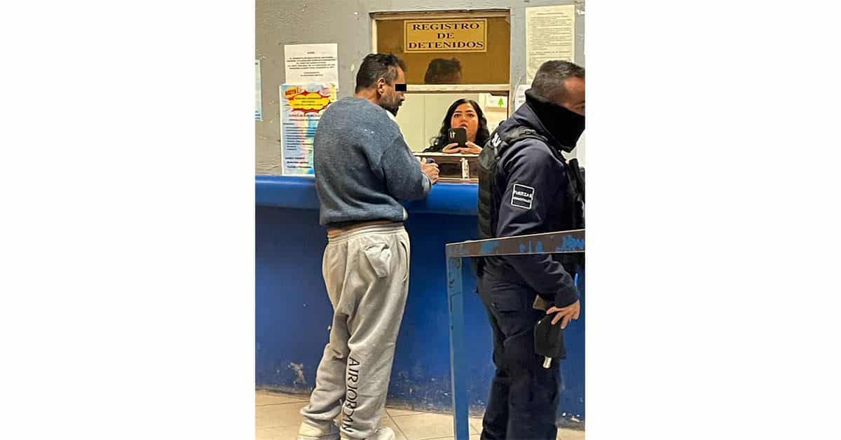 Golpea malagradecido a su madrecita en Las Flores