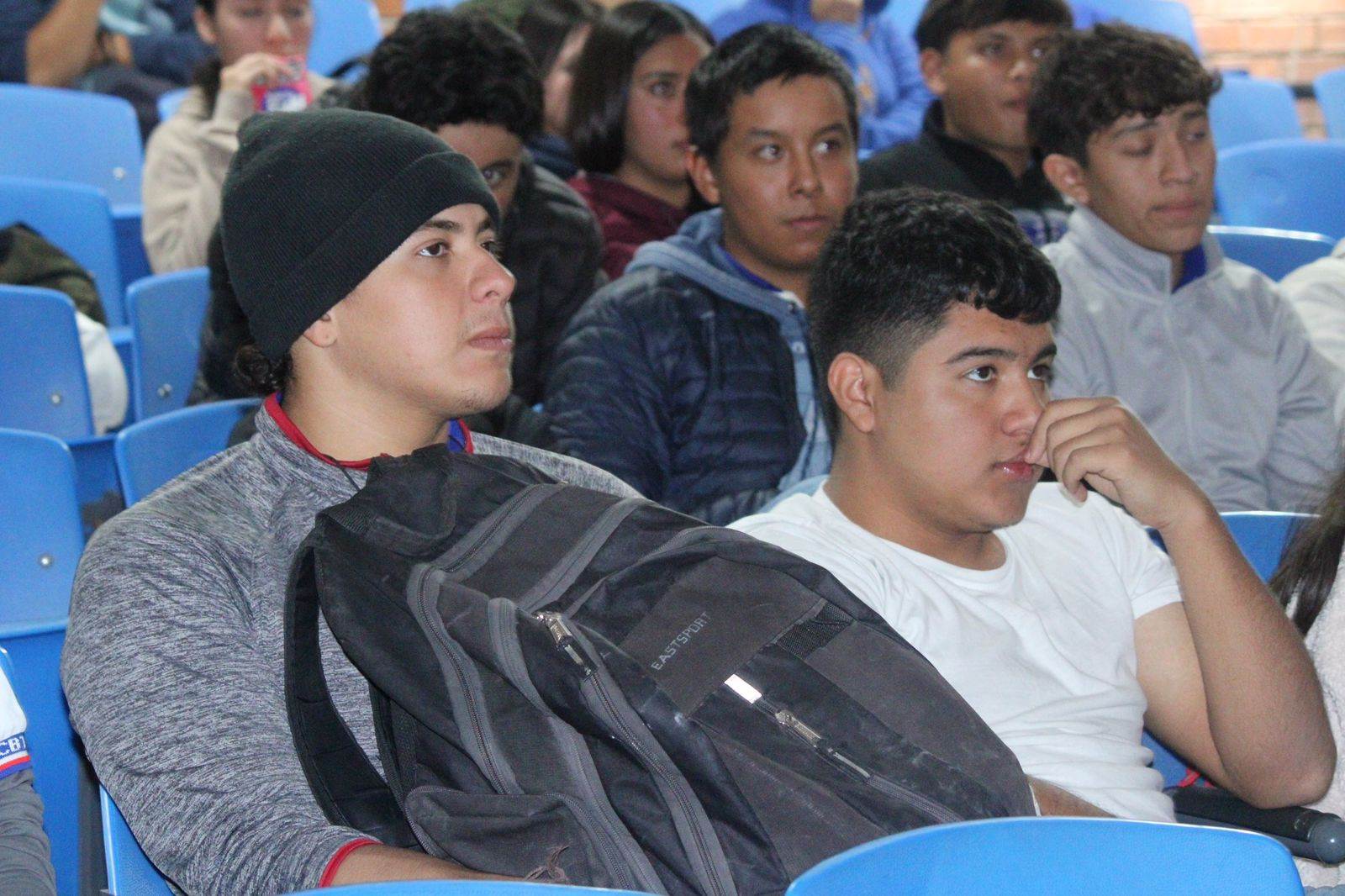 Concientizan a estudiantes por la No Violencia