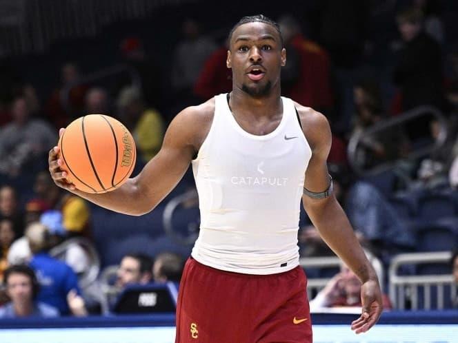 Hijo de LeBron James podrá volver al basquetbol tras sufrir un paro cardiaco