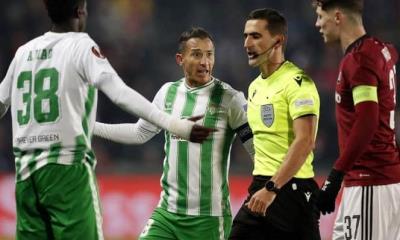 Betis y Andrés Guardado comprometen su pase en Europa League