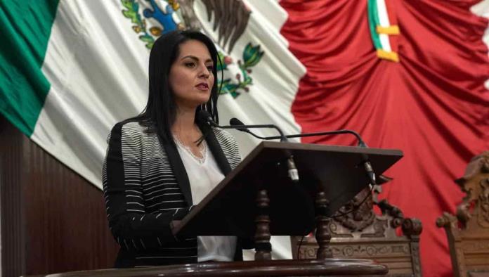 Mujeres, familia y gestoría son banderas de Luz Elena Morales 