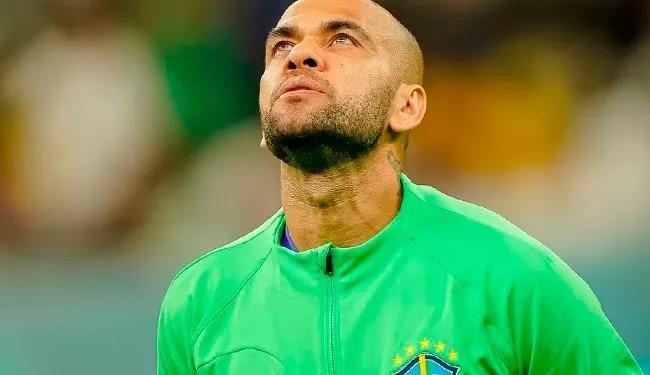 Víctima de Dani Alves desmiente acuerdos y enfatiza las secuelas emocionales