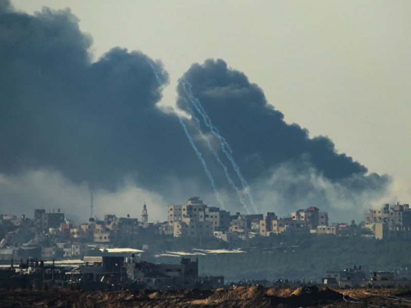 Se reanuda la guerra en la Franja de Gaza; Ataques cobran la vida de 100 personas