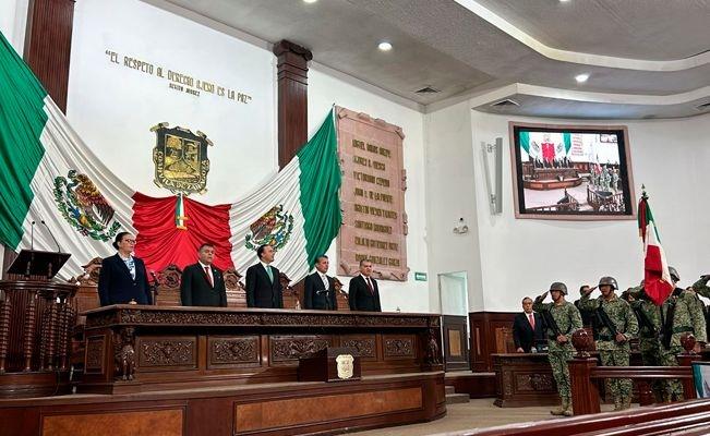 Es Manolo Jiménez Salinas Gobernador Constitucional del Estado de Coahuila de Zaragoza