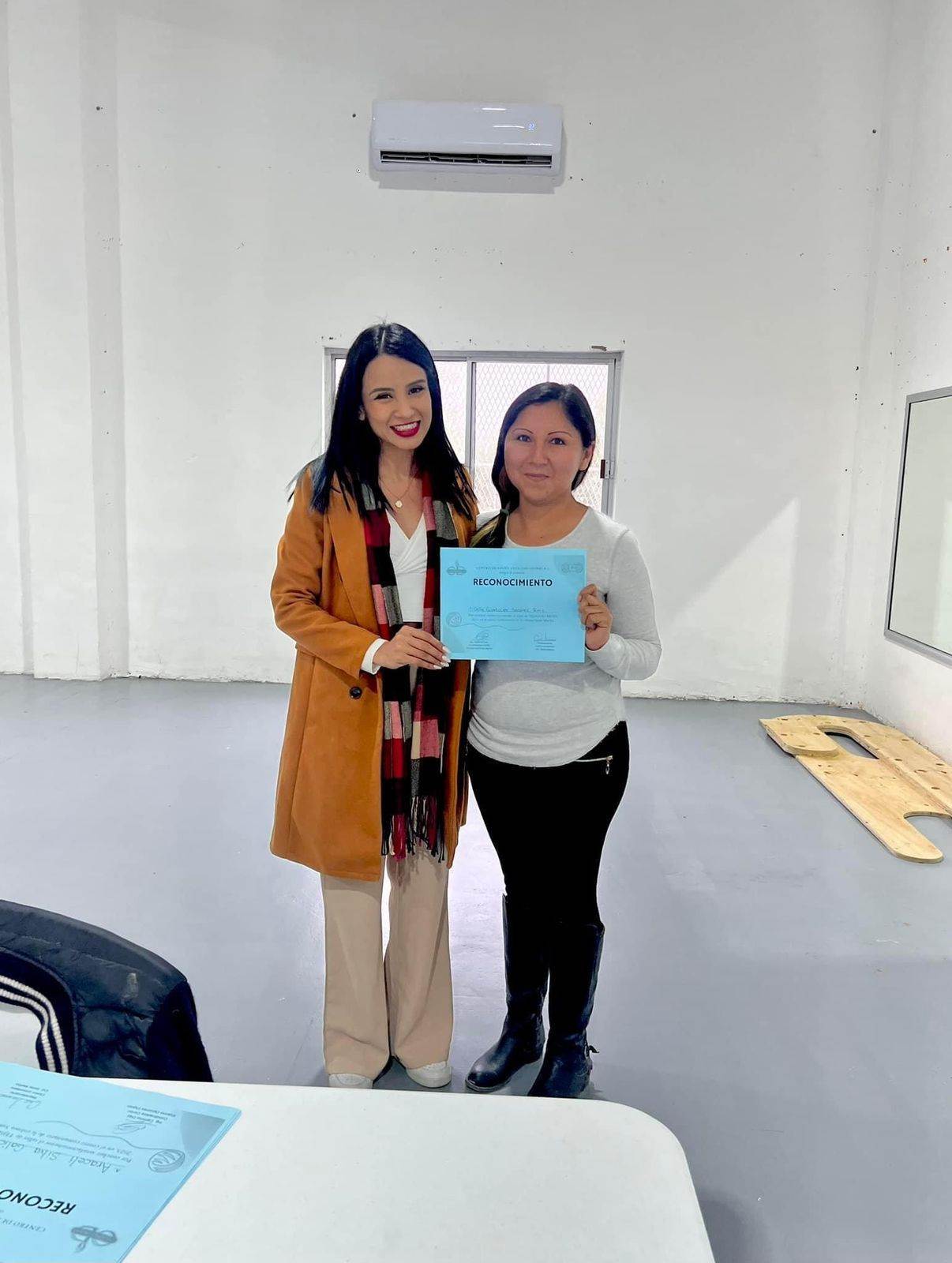 ¡GRADUADAS! Gran participación en el taller para mujeres Tejiendo Redes