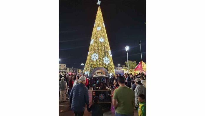 Llega navidad a Frontera