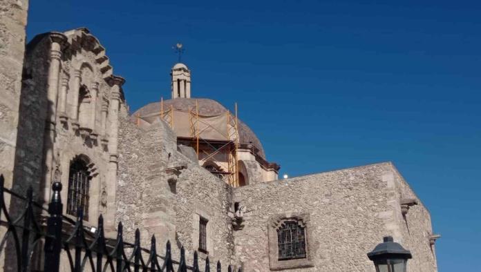 Rehabilitan cúpula de Santiago Apóstol