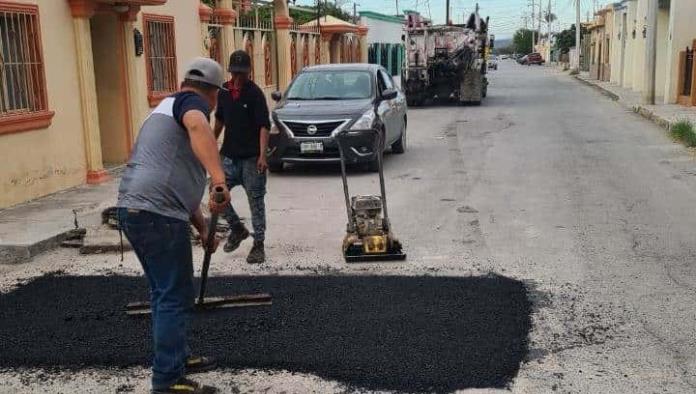 Realiza San Buena trabajo de bacheo