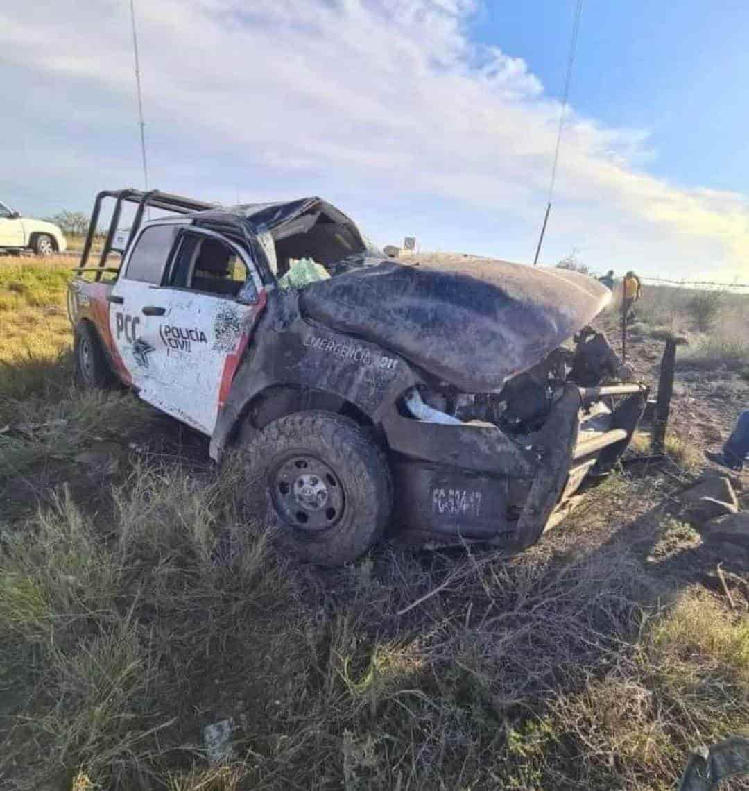 Vuelcan policías