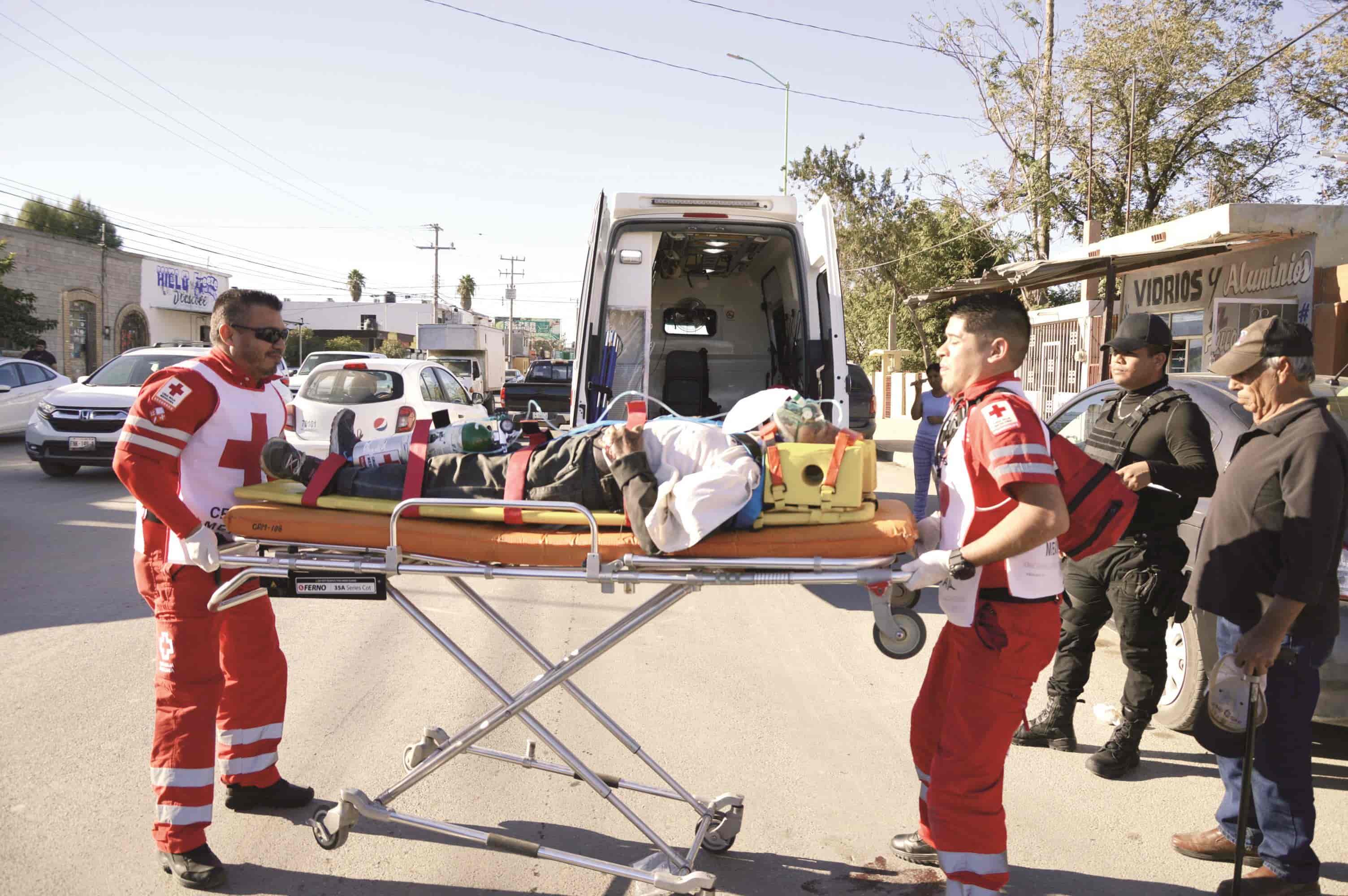 Arrolla a abuelito en la Occidental