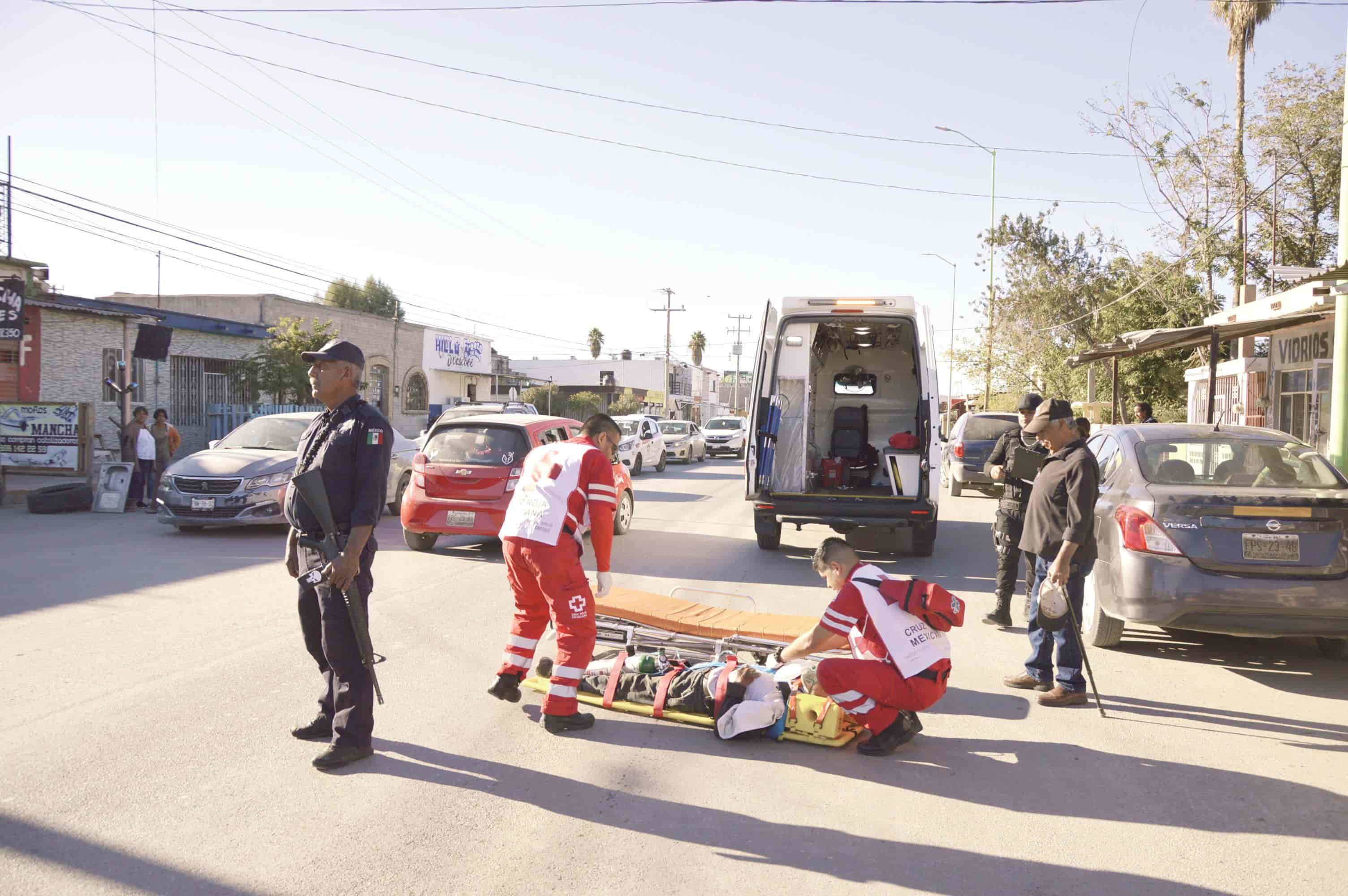 Arrolla a abuelito en la Occidental