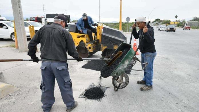 Intenso bacheo en Monclova