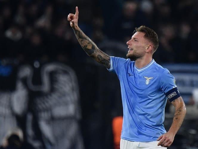 Lazio elimina de la Copa de Italia a una Génova sin Johan Vásquez