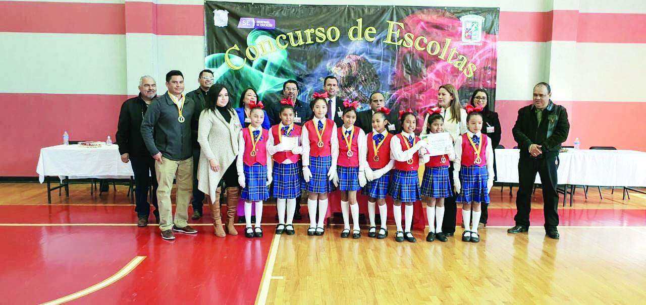 Realizan concurso de escoltas